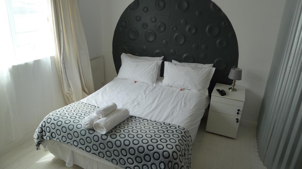 20 On Dixton Apartment Cape Town Bilik gambar