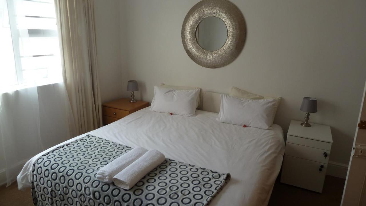 20 On Dixton Apartment Cape Town Bilik gambar
