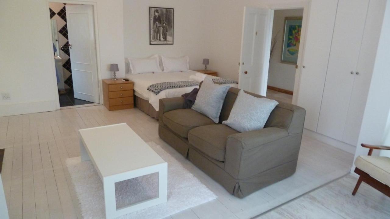 20 On Dixton Apartment Cape Town Bilik gambar